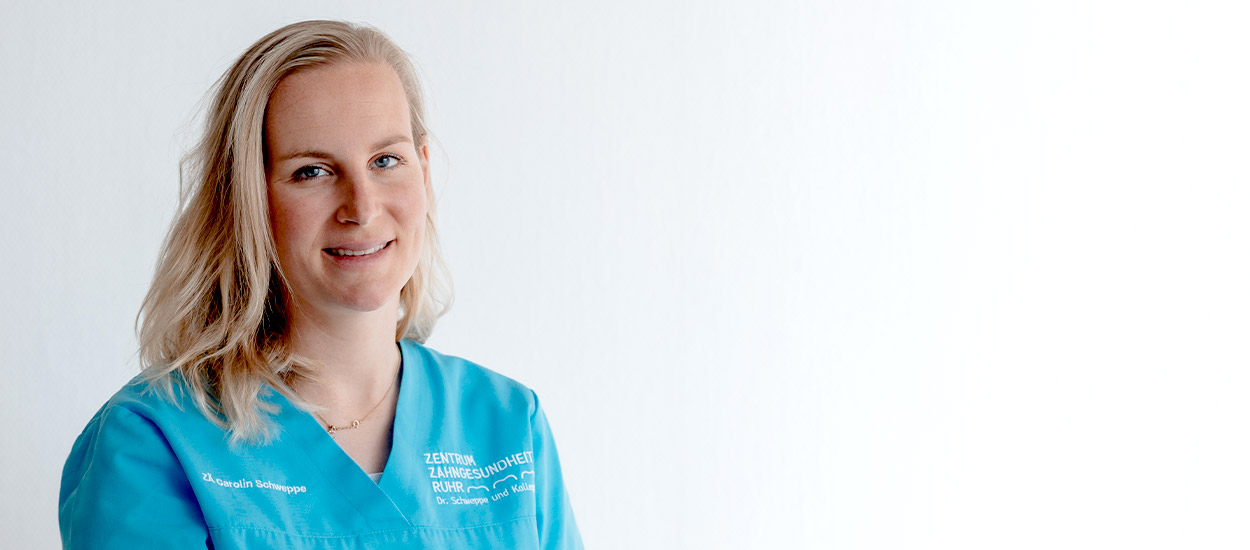 Carolin Schweppe-Fröschner - Zahnärztin und Fachzahnärztin für Oralchirurgie
